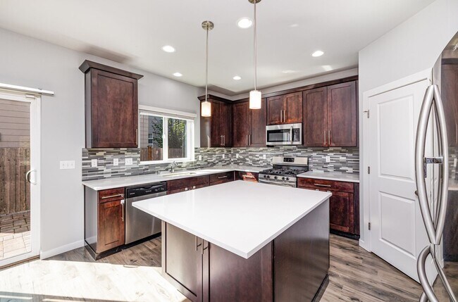 Building Photo - 1224 150th St SW