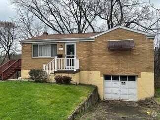 Building Photo - 124 Minooka St