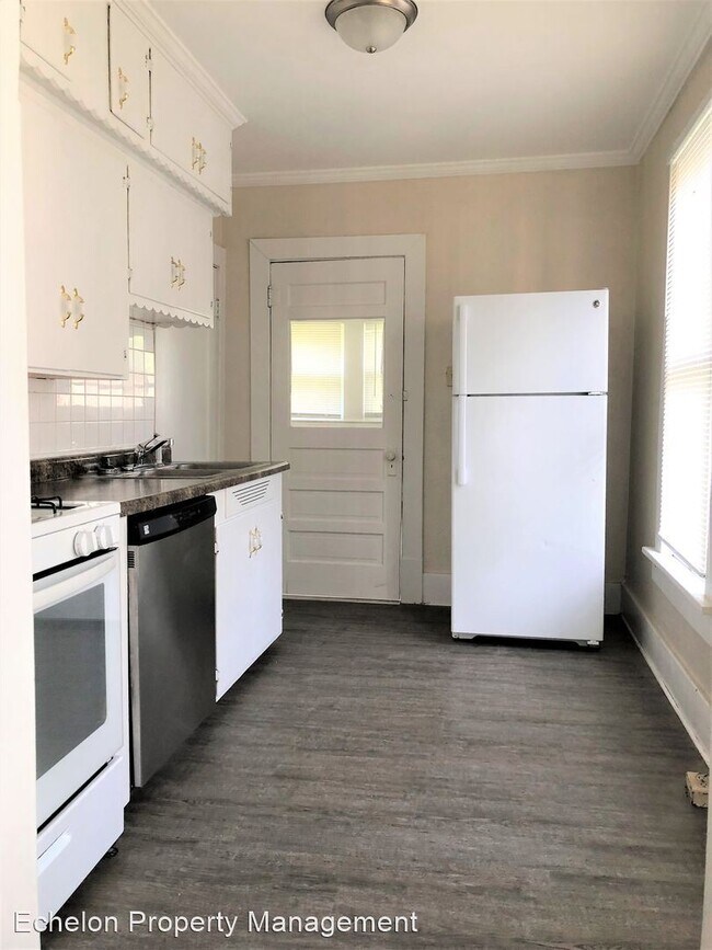 Building Photo - 2 br, 1 bath House - 1107 N. 13th St.