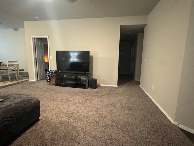 Building Photo - 1718 N Carnley St