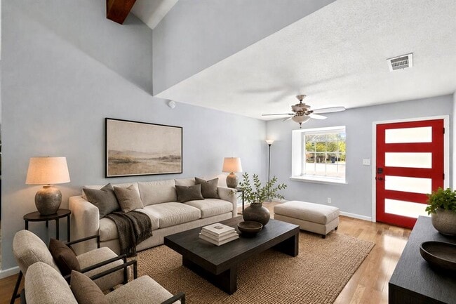 Building Photo - 9638 Chukar Cir