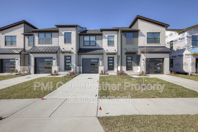 Building Photo - 2009 Walnut Ln