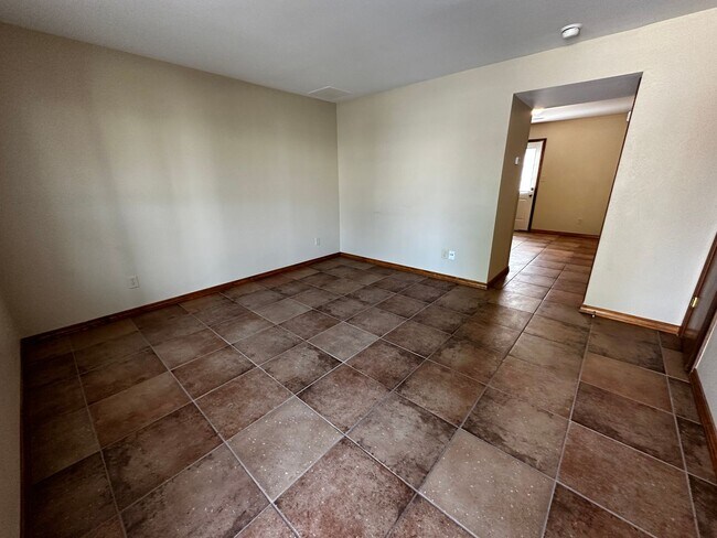 Foto del edificio - 2 bedroom 1.5 bath Townhome in a great loc...