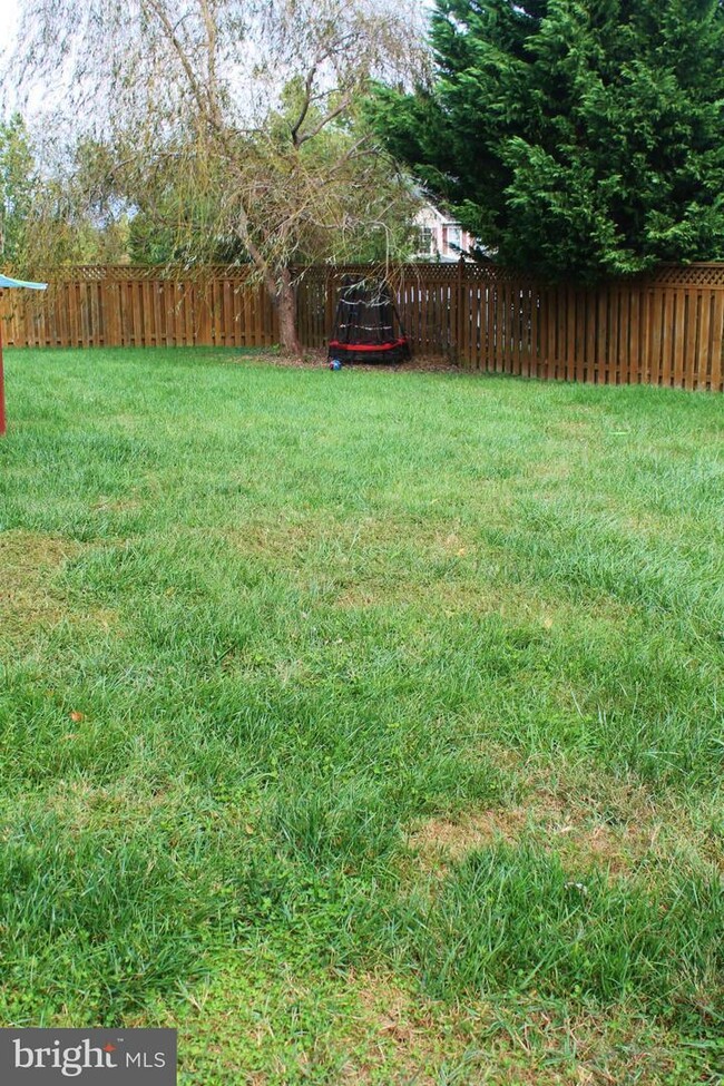 Building Photo - 7300 Harvestview Ct
