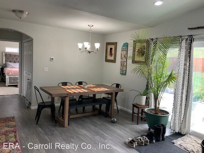 Foto del edificio - 4 br, 3 bath House - 1128 Fleming