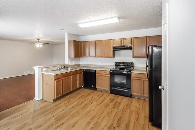 Foto del edificio - 842 Trinity Ln