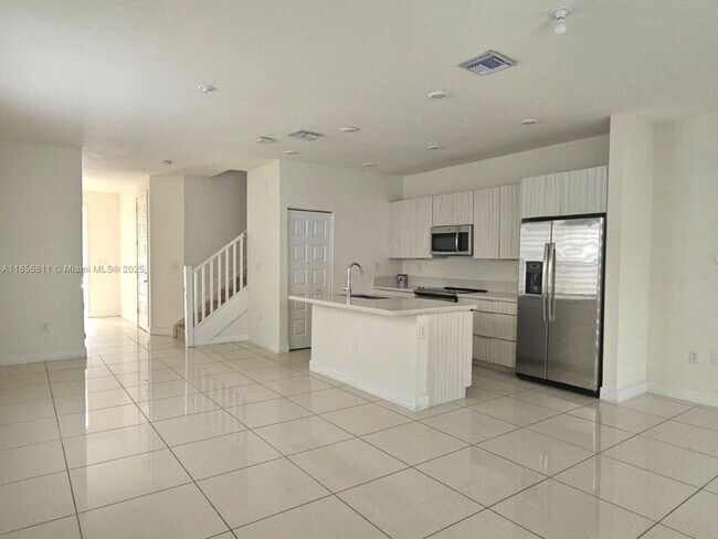 Foto del edificio - 15839 NW 91st Ct
