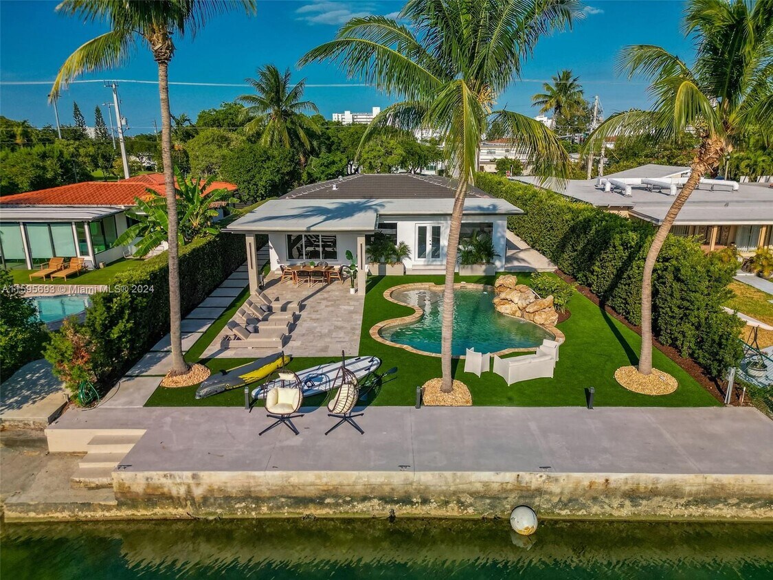 Foto principal - 7810 Hawthorne Ave