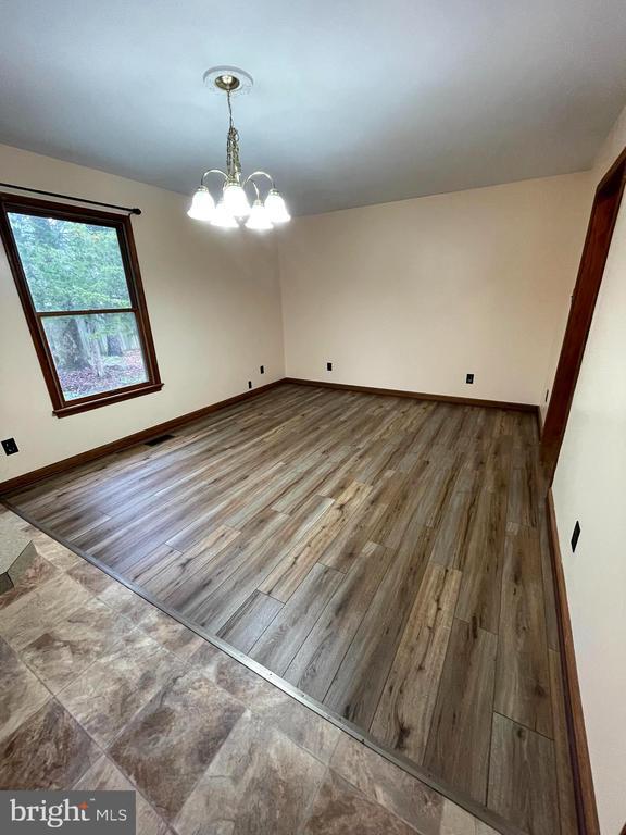 Building Photo - 117 Clearview Dr