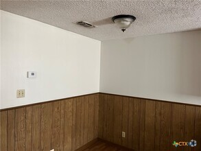 Building Photo - 211 W Dean Ave