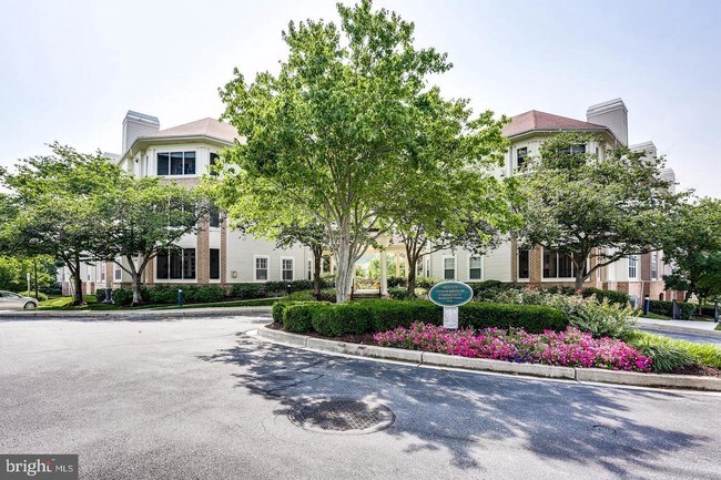 Building Photo - 2130 Ganton Green