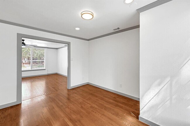 Foto del edificio - 2512 Isabella St