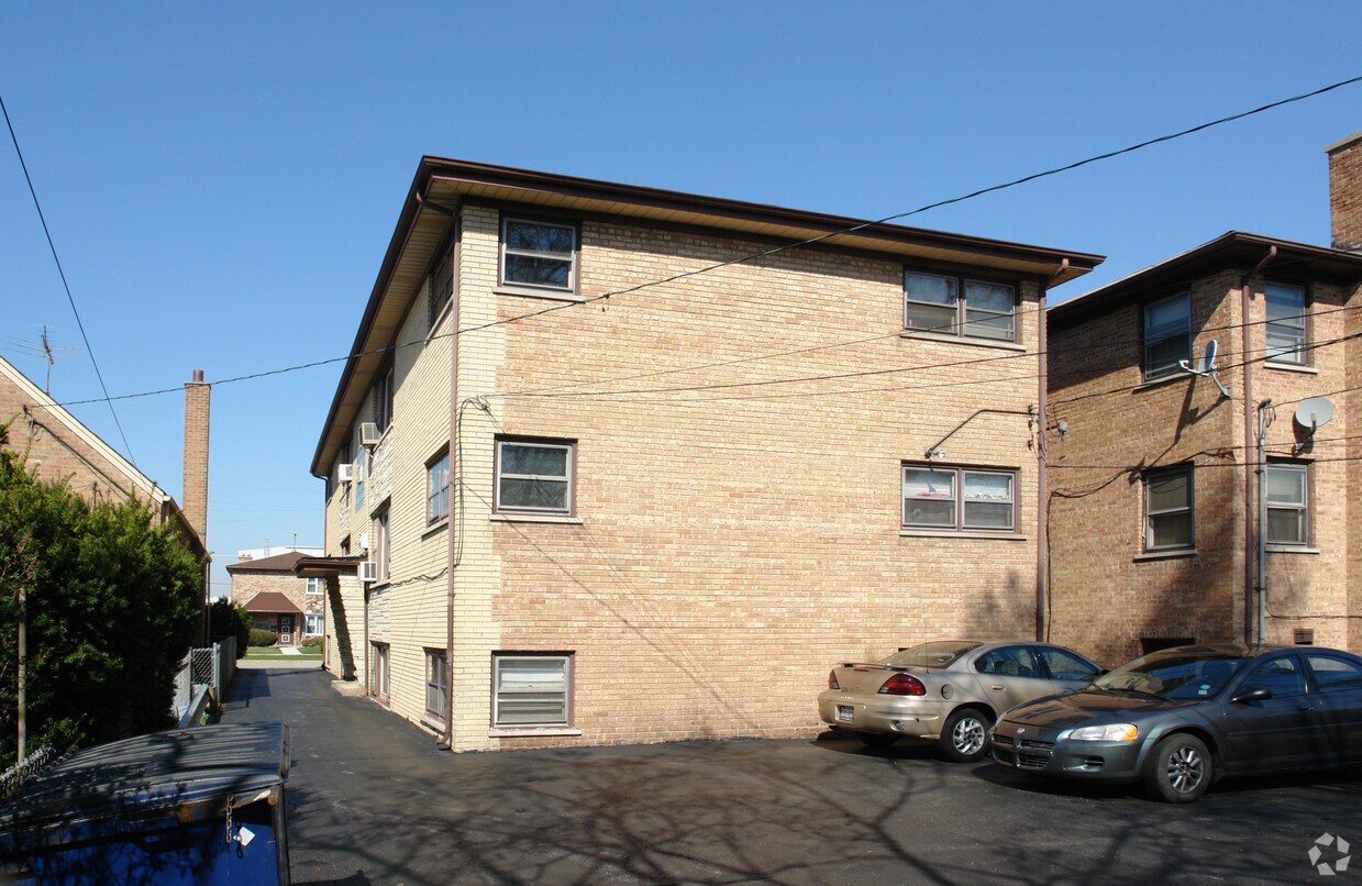 Building Photo - 1957 N 19th Ave