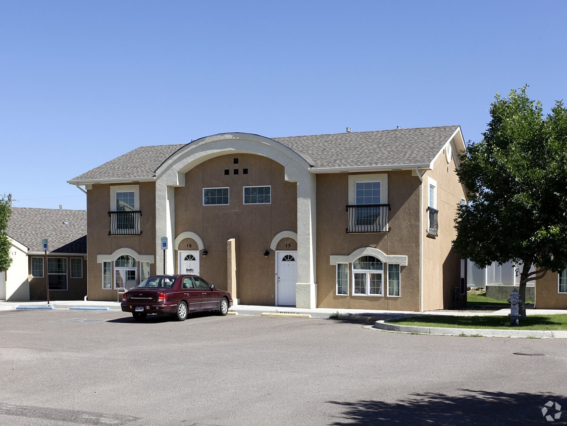 Building Photo - Rio Sacramento Apartments