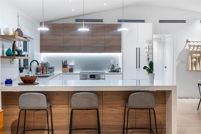 Foto del edificio - 550 Jeronimo Dr