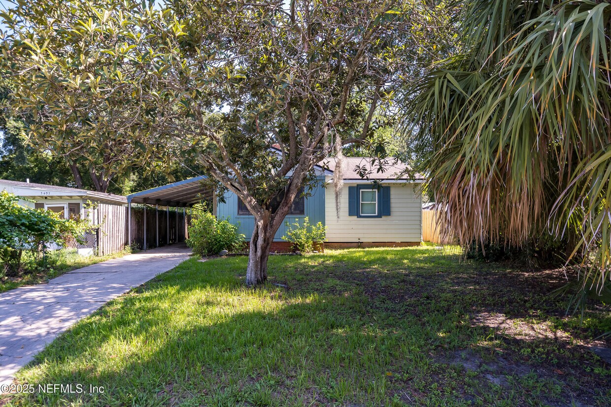 Foto principal - 3411 Stanley St