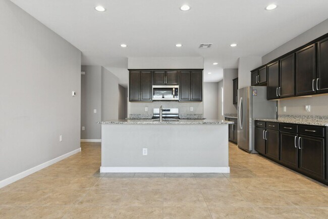 Foto del edificio - 29826 W Whitton Ave