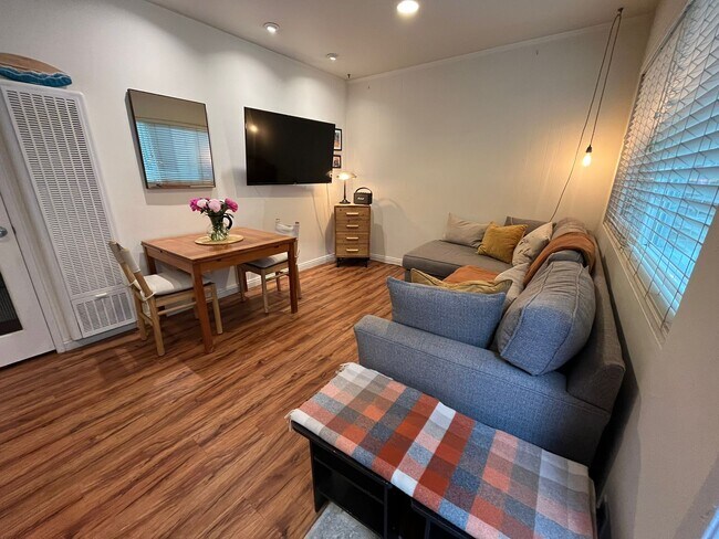 Living Room - 128 45th St