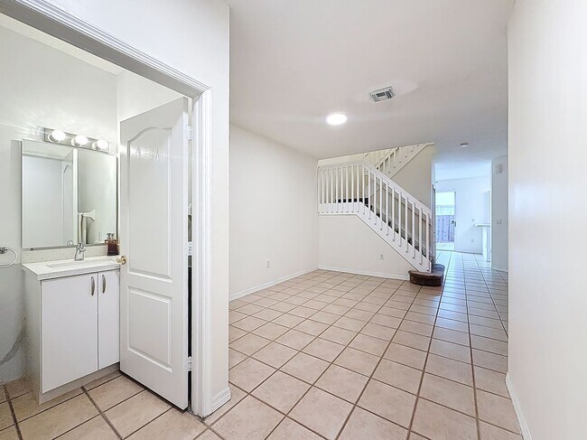 Foto del edificio - 4330 NW 114th Pl