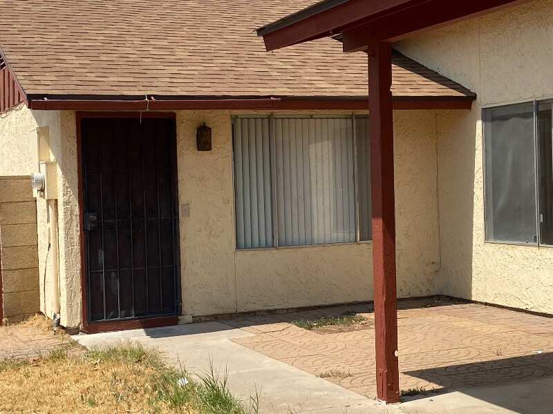 Primary Photo - 1628 E Southern Ave