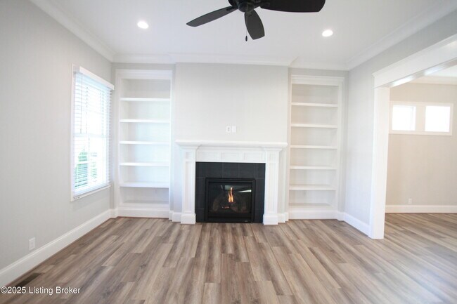 Foto del edificio - 6224 Mistflower Cir