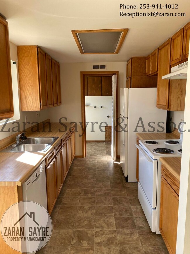 Foto del edificio - 404 - Cozy Rambler in Federal Way with Lar...