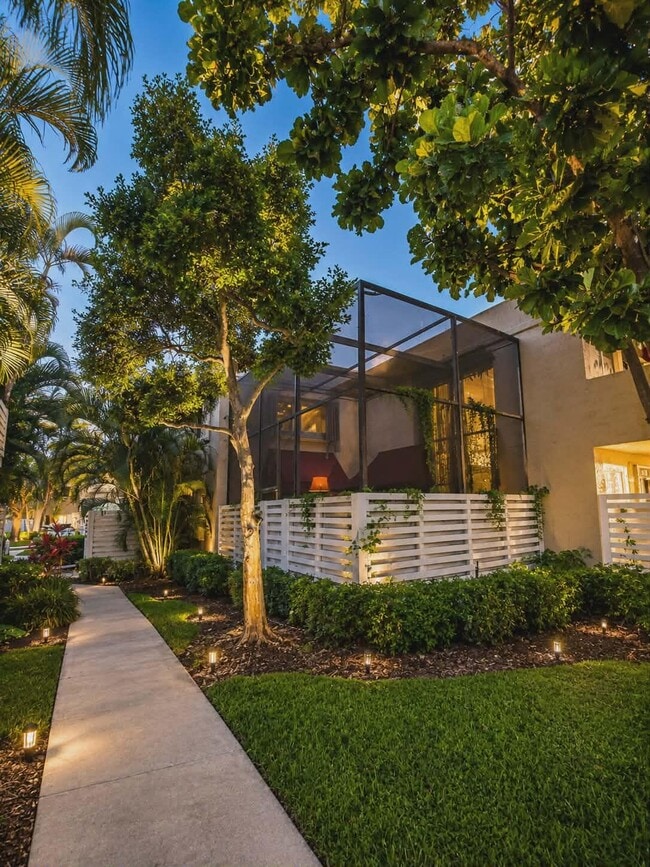 Building Photo - 535 NW 98th Ave