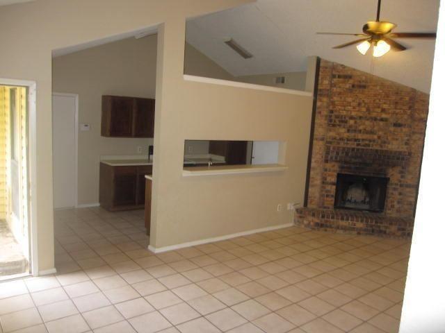Foto del edificio - 1755 Carrington Dr