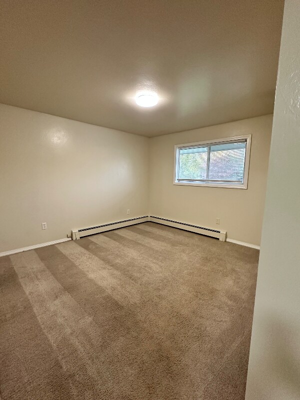 Foto del edificio - 400 Bunnell St