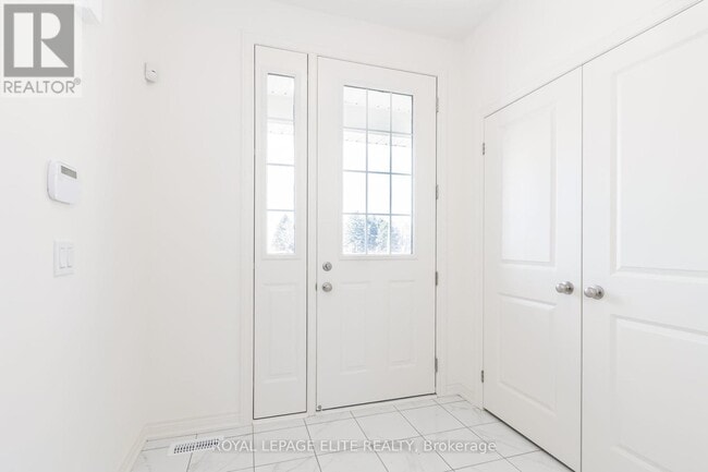 Building Photo - 39 Bushwood Trl
