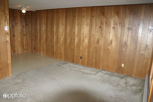 Building Photo - 1100 Advent Dr
