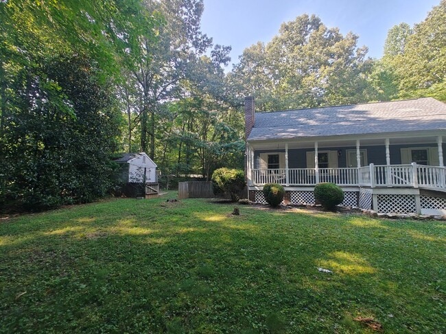 Foto del edificio - 4 bedroom home on cul-de-sac