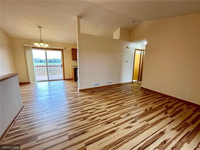 Foto del edificio - 2027 Brittany Ct