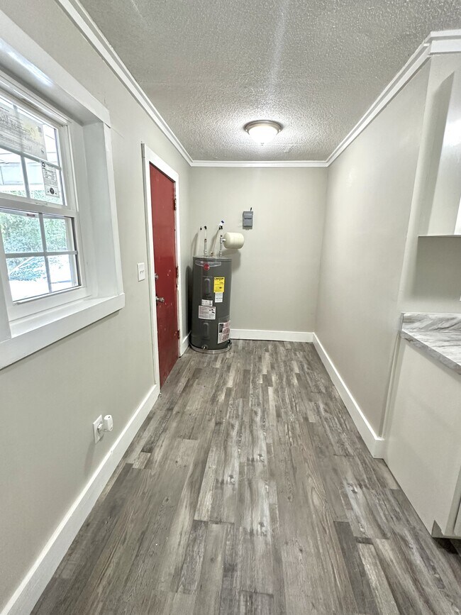 Foto del edificio - 6029 Ivy St