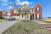 Foto principal - 8021 Shoshoni Dr