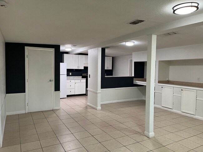 Foto del edificio - 3735 Highway 60 E Front Apt.
