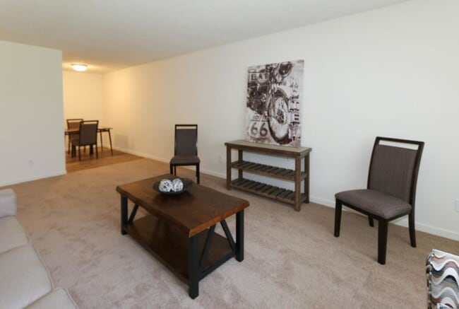 Livingroom - Cove Apartments