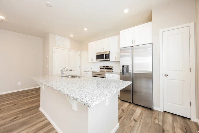 Foto del edificio - 9270 Oro City Loop