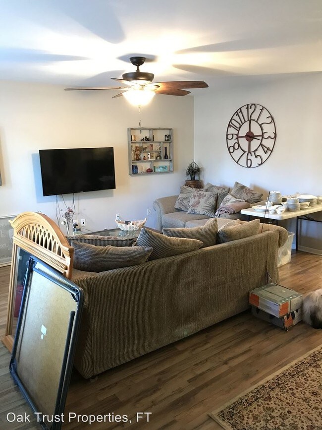 Foto del edificio - 113 Weeks Ave