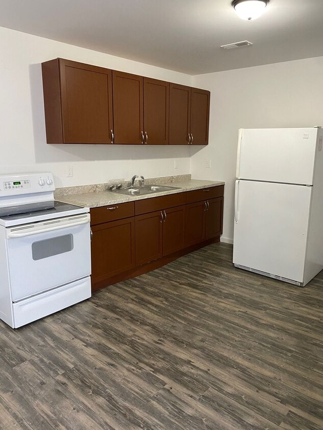 Primary Photo - All utilities included One Bedroom Apartme...
