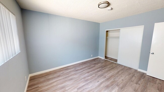 Interior Photo - 205 Plymouth