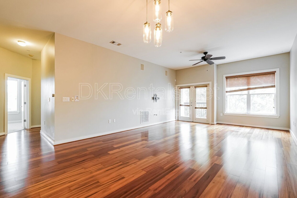 Photo - 870 Inman Village Parkway Northeast