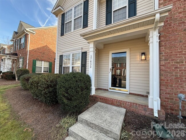 Building Photo - 17632 Delmas Dr