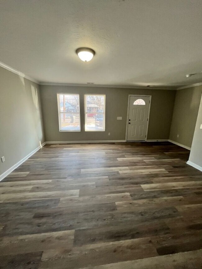 Foto del edificio - 820 Charles Ave