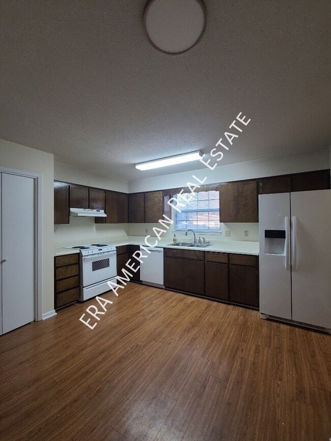 Building Photo - 132 5th Ave