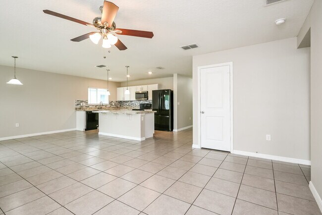 Foto del edificio - 4531 Orchard Grove Rd
