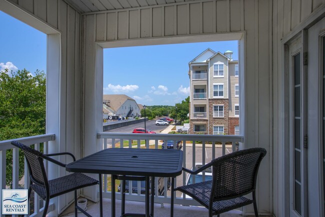 Building Photo - Gateway Condos