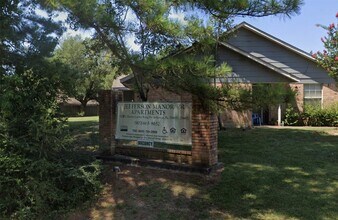 Building Photo - 1303 Martin Luther King Dr