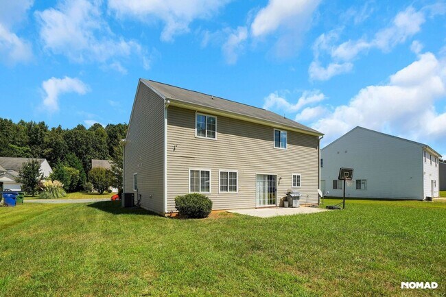 Building Photo - 312 Walnut Crossing Dr