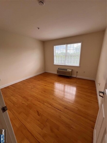 Foto del edificio - 333 Willow St